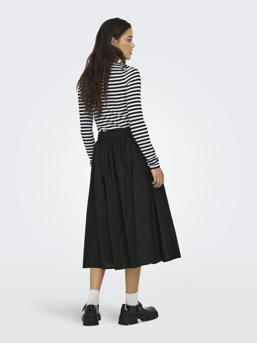 15369555/Black ONLY