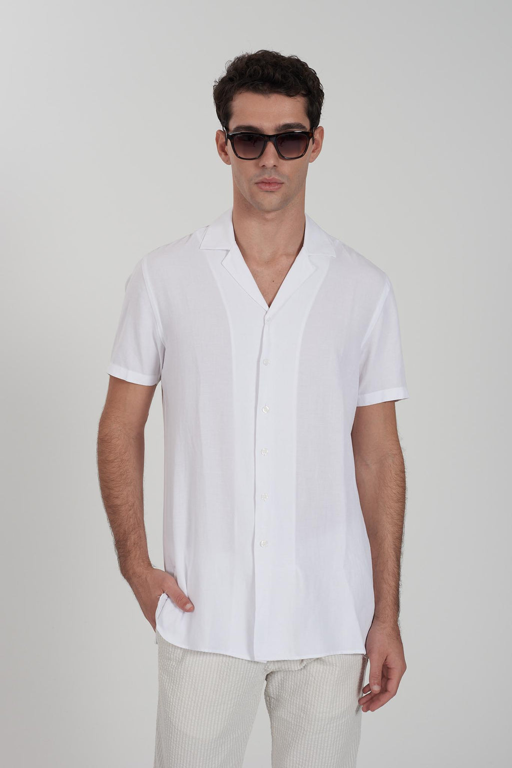 C701 UG00/0101 YES ZEE