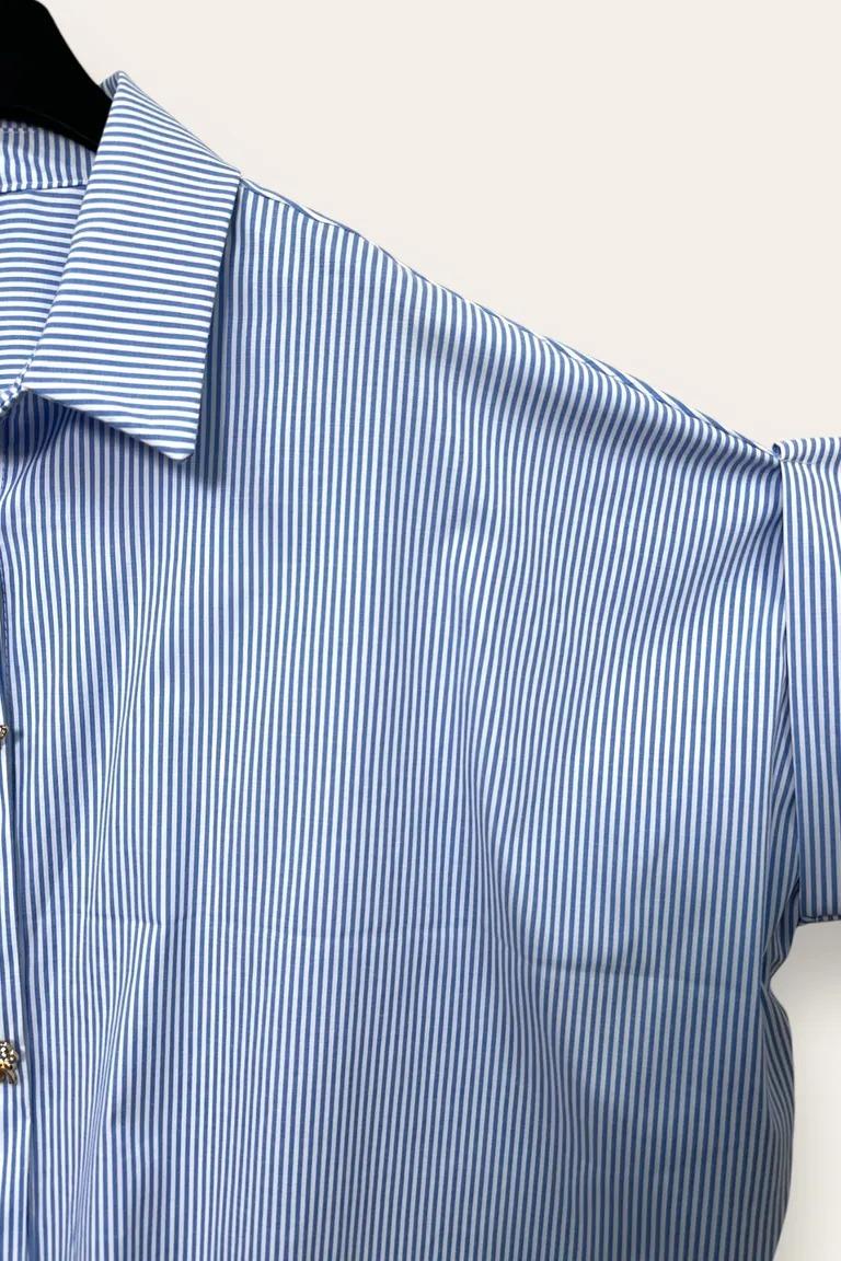 Camicia over a righe con spille 