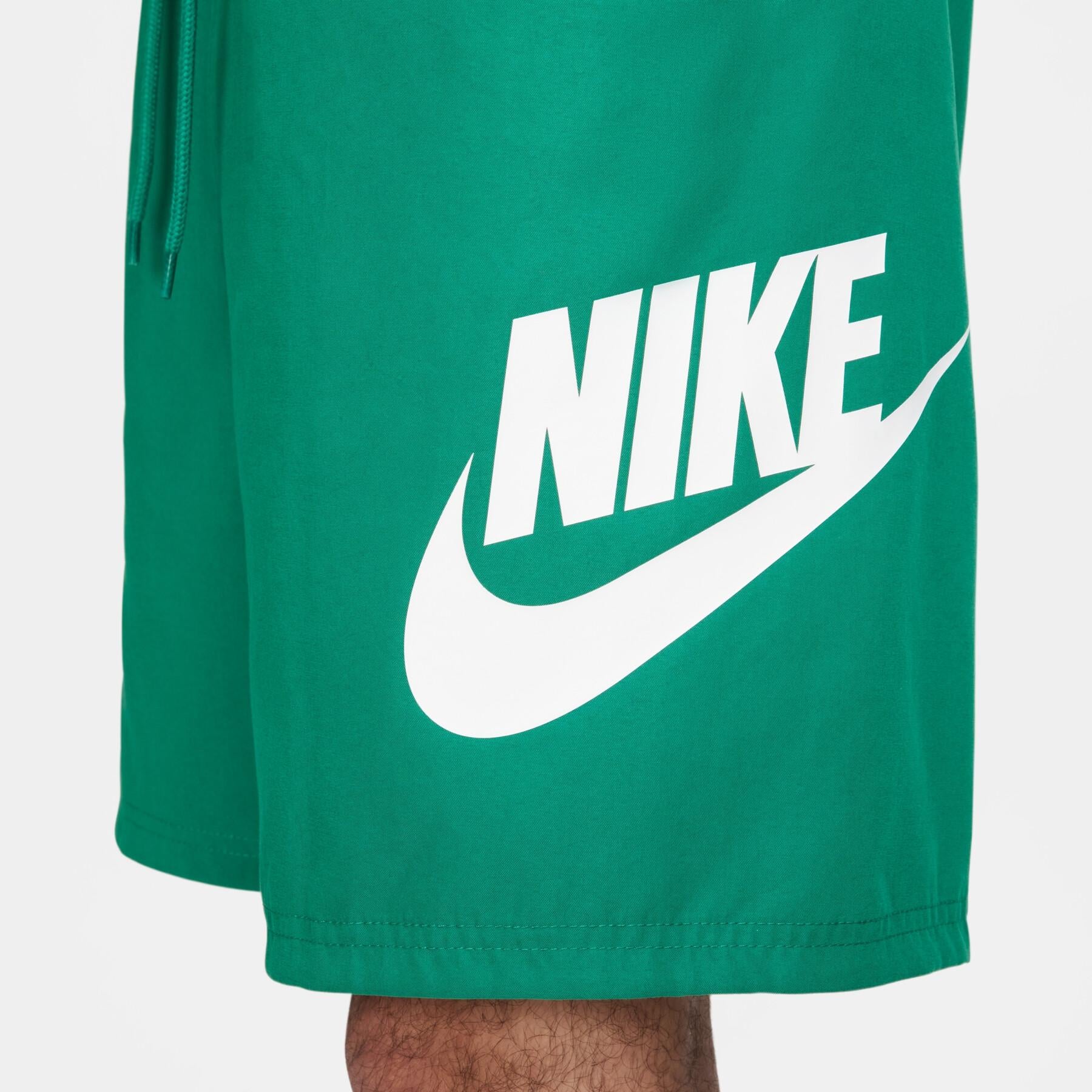 M nk club short wvn 