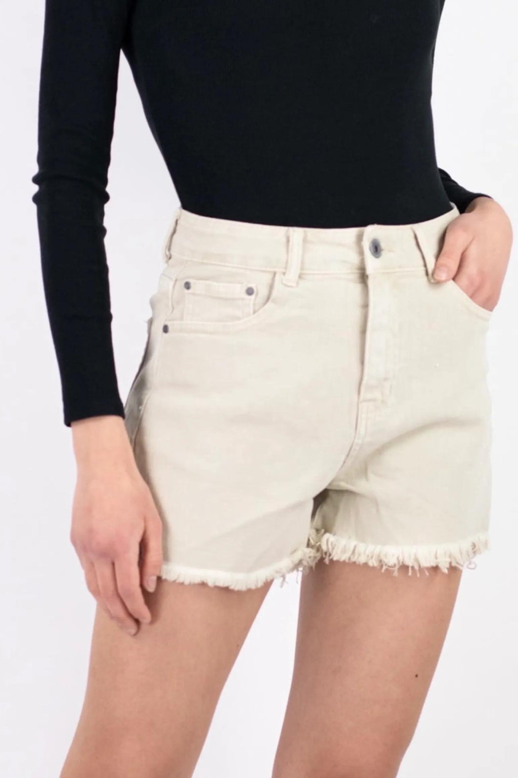 Shorts sfrangiato 