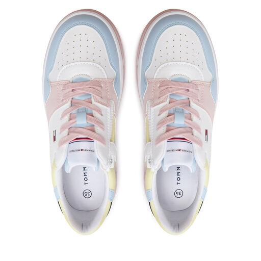 SNEAKER 