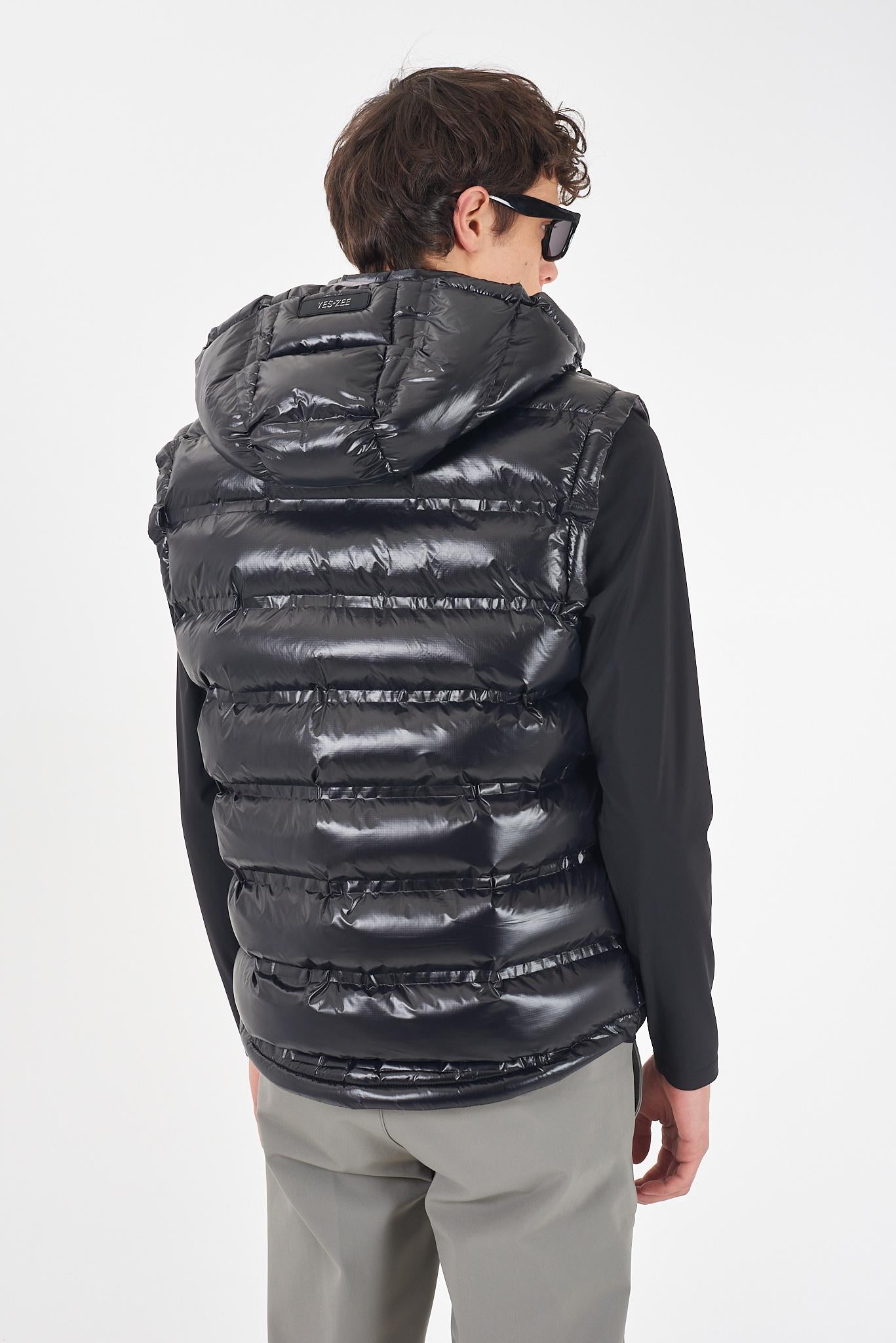 J902 B400/0801 YES ZEE