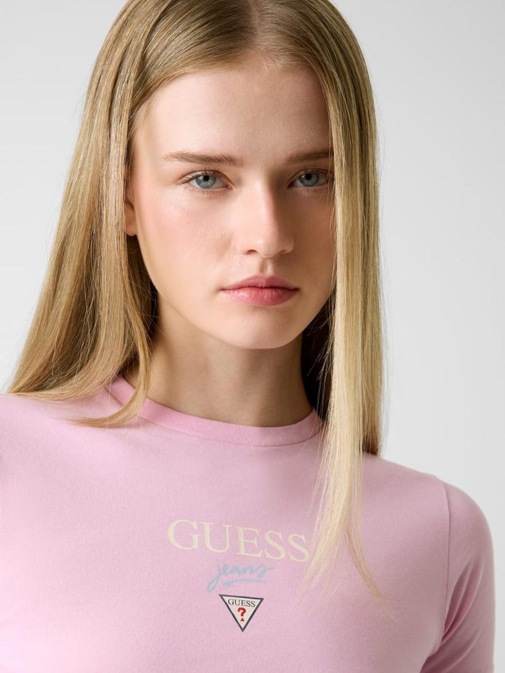 W6RI15J1314/G65F GUESS