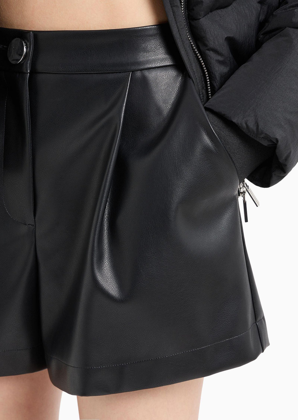 XW000052 AF10203/UC001 ARMANI EXCHANGE