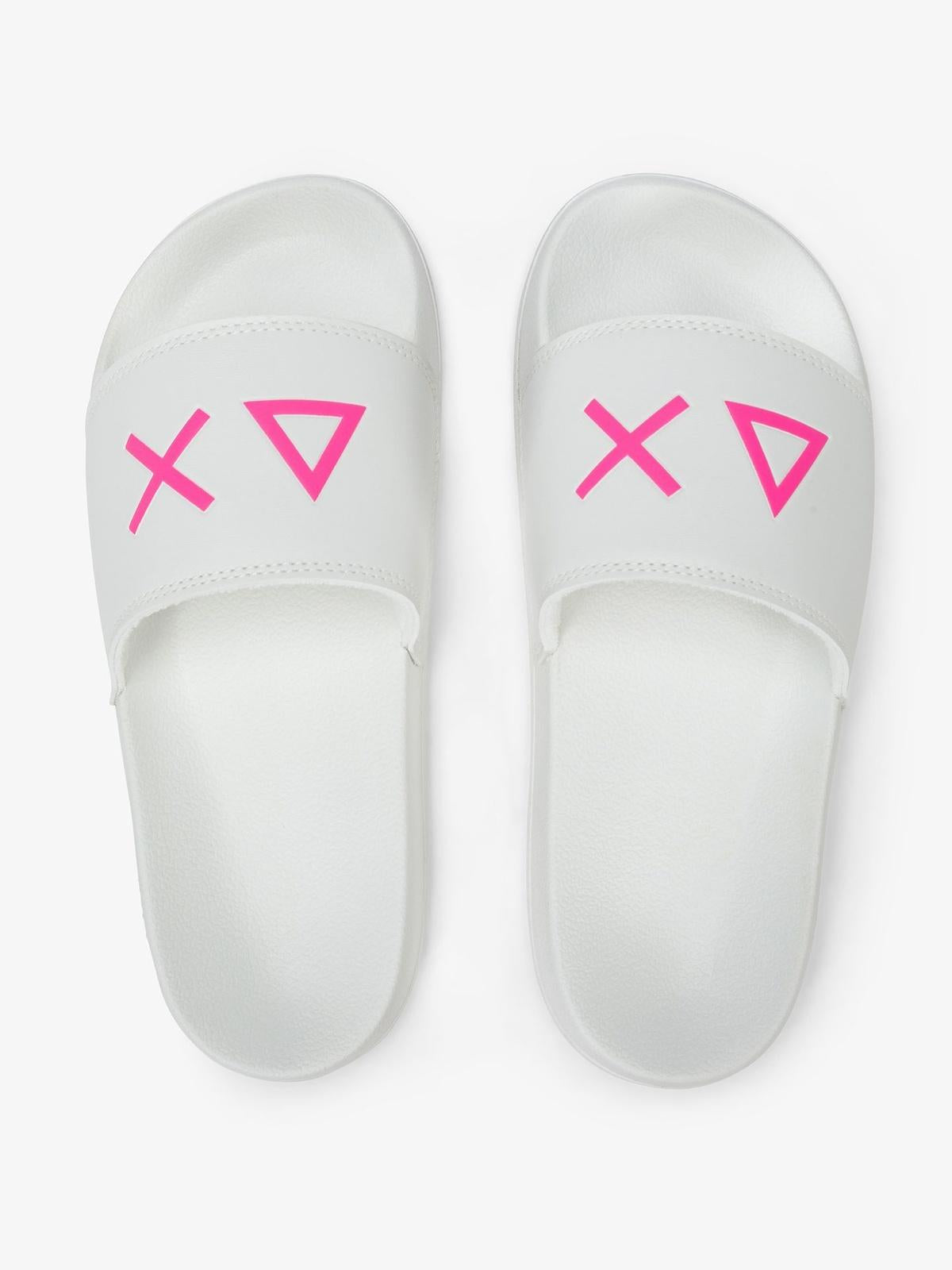SLIPPERS LOGO 