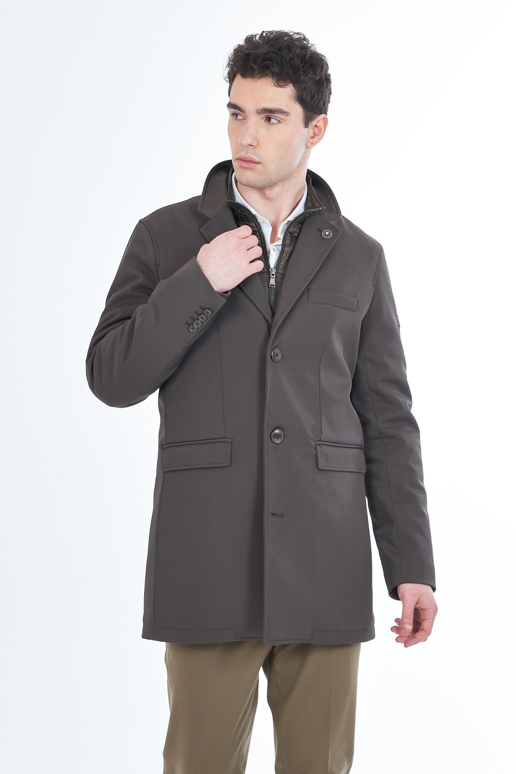 O815 KB00/0232 YES ZEE