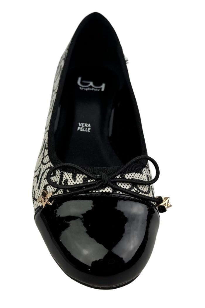 BALLET SHOES 