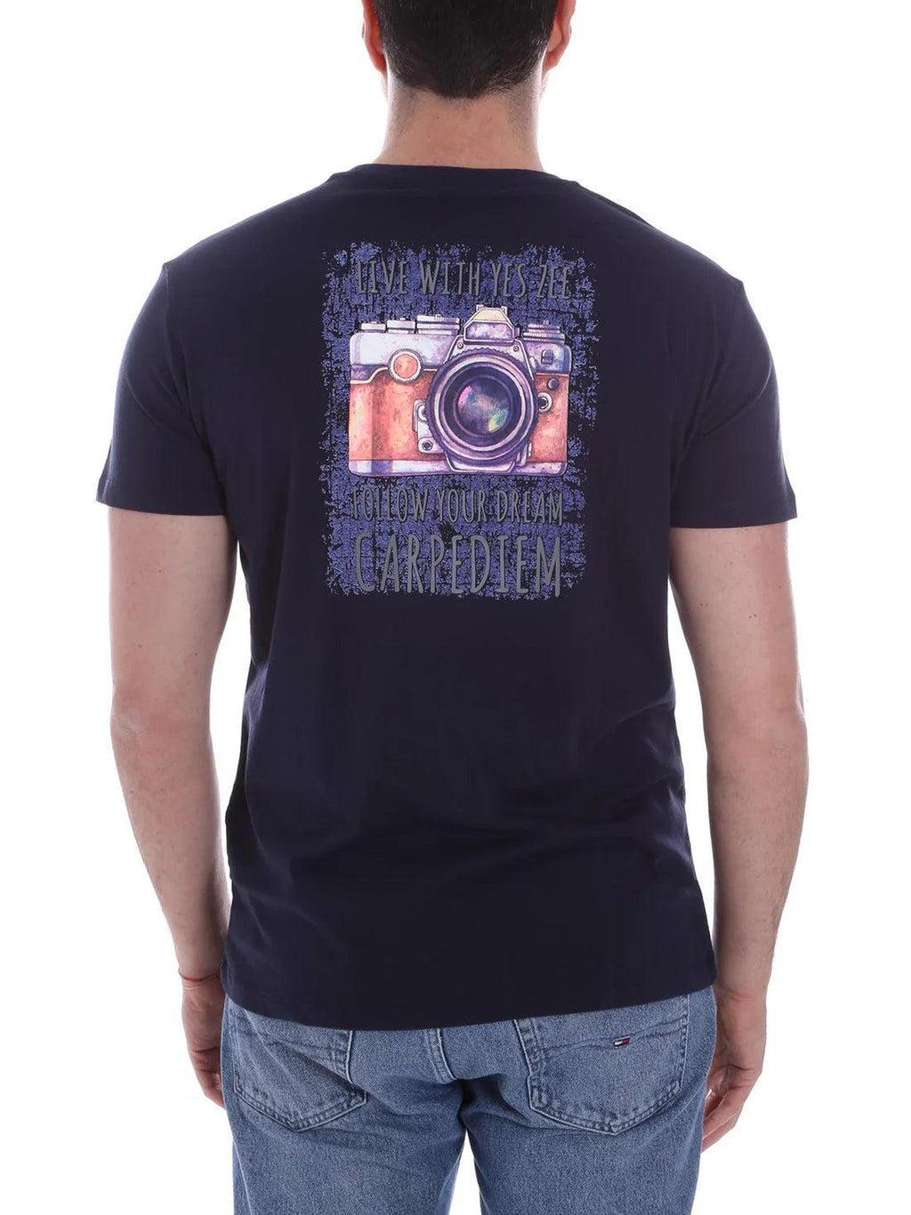 T704 S102/0713 YES ZEE