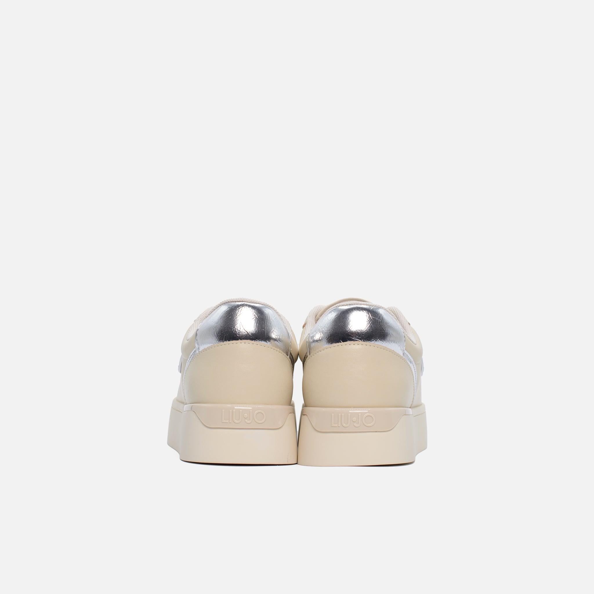 PRETTY 06 - SNEAKER 