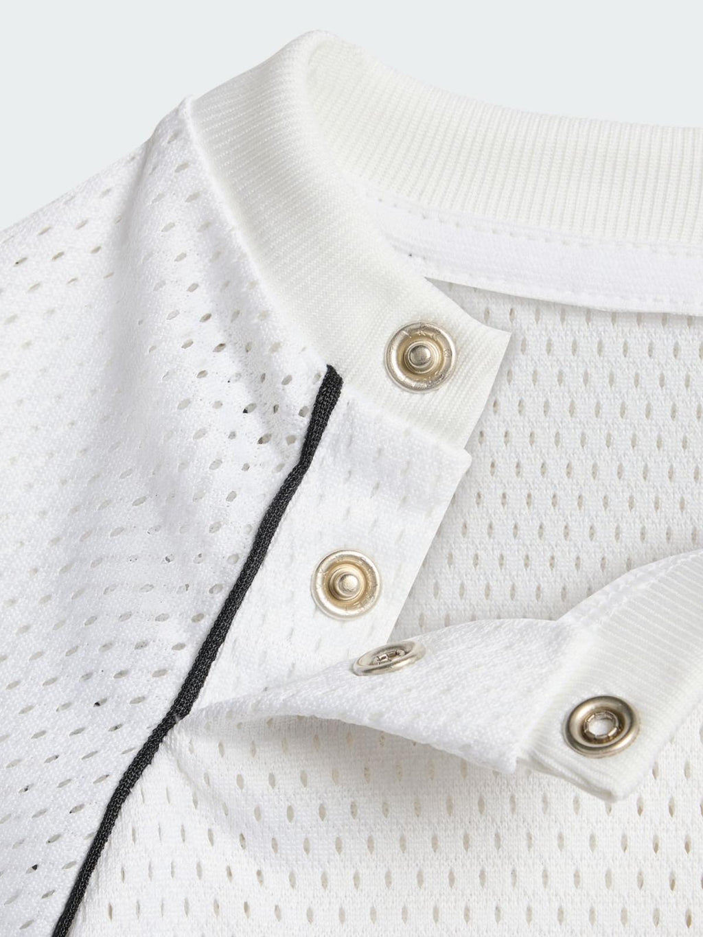 STS                 WHITE/BLACK 