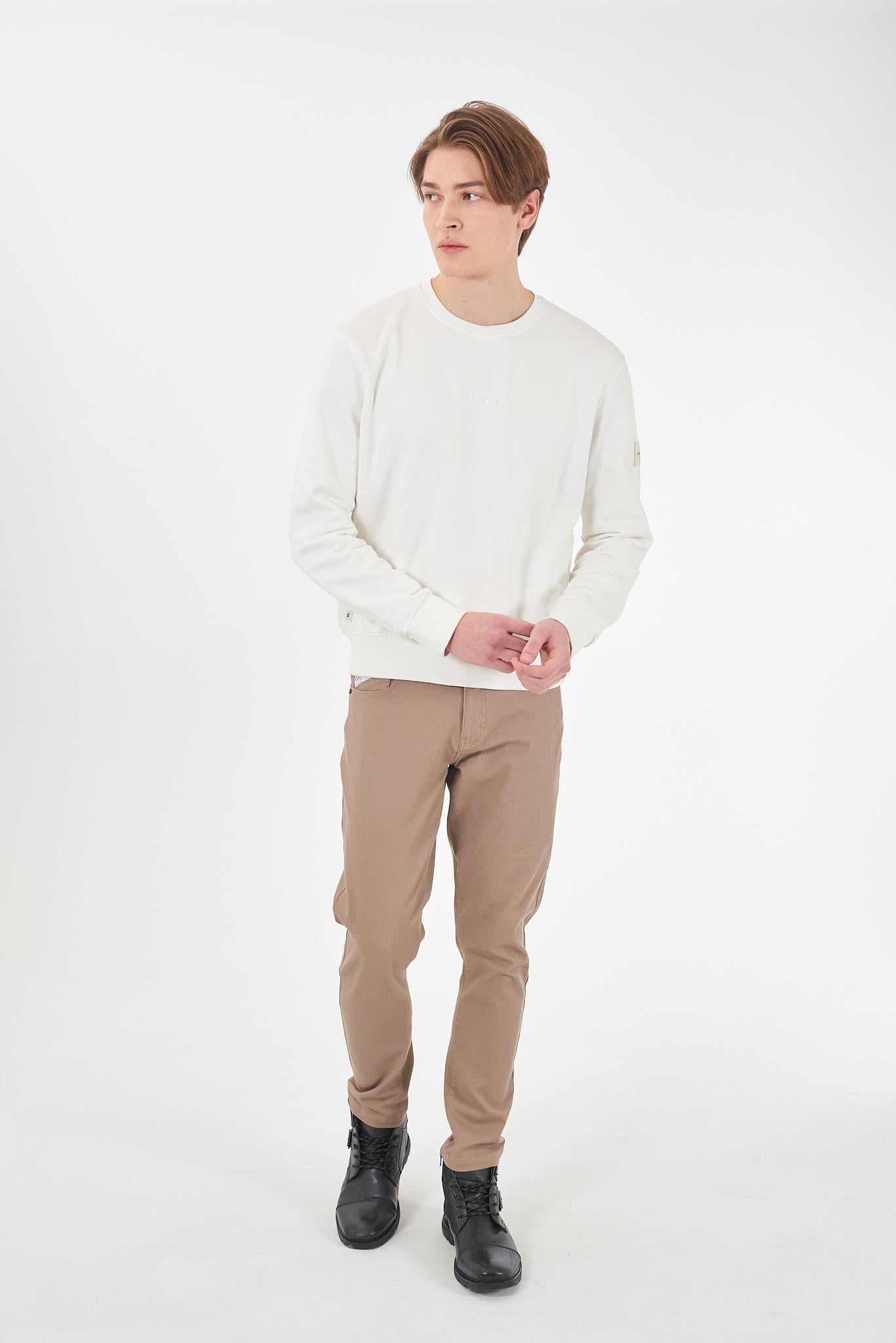 F833 CZ00/0107 YES ZEE