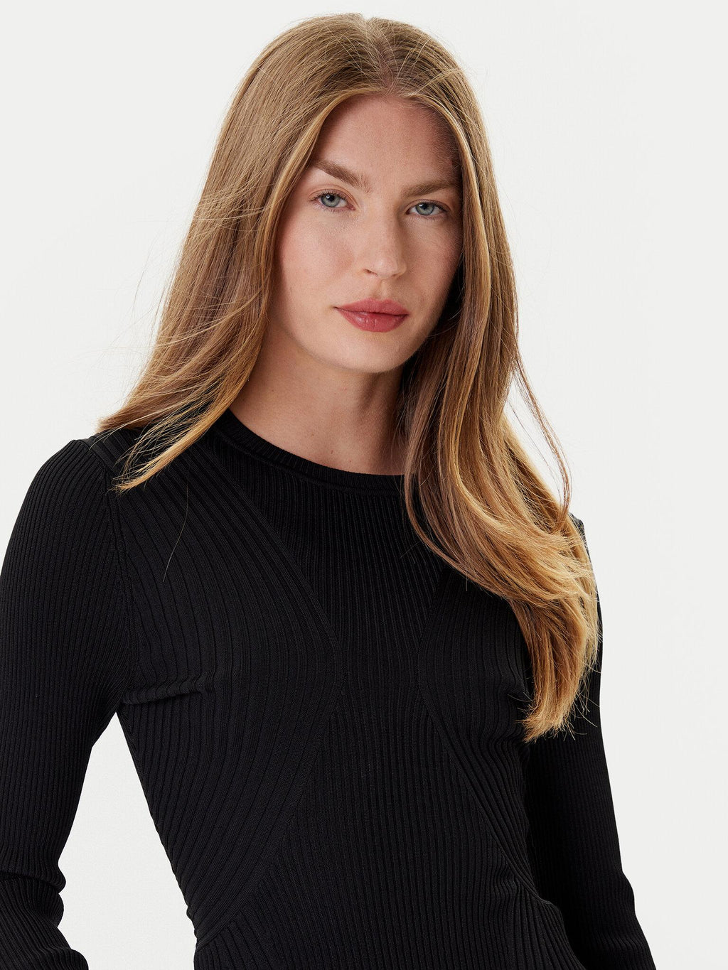 W5YR08Z0040/JBLK GUESS