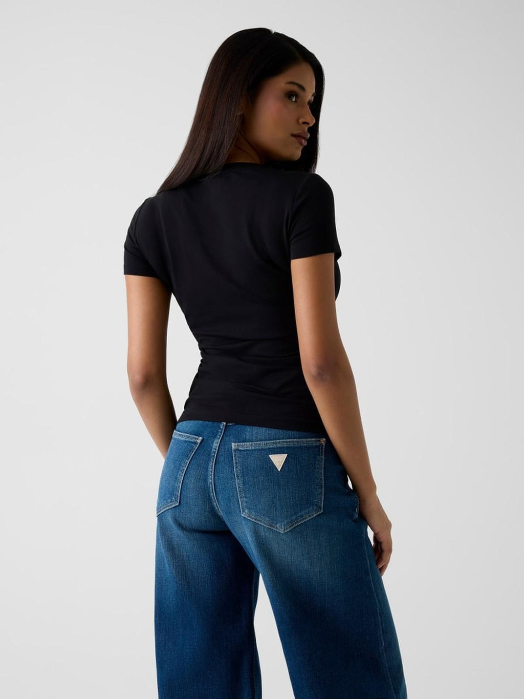 W6RI24J1314/JBLK GUESS