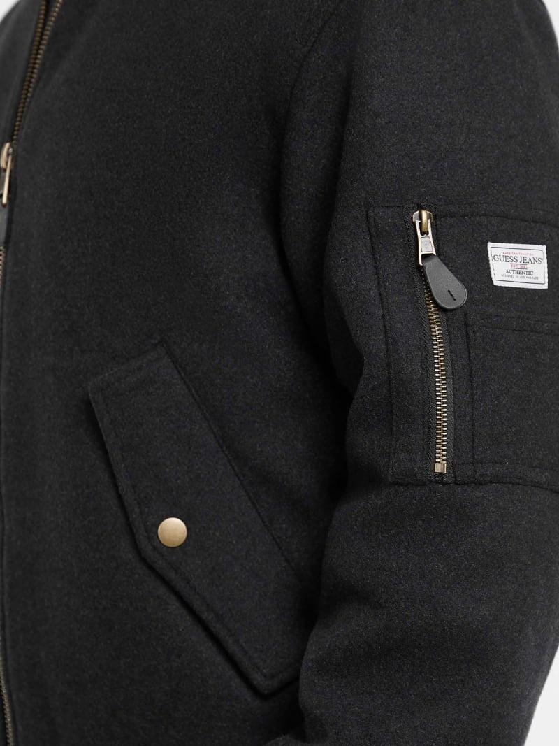 M5BL1BW1482/DAGR GUESS