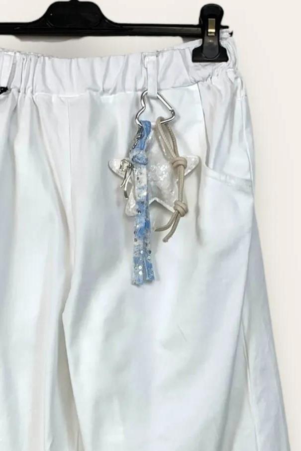 Pantalone baggy con gadget portachiavi 