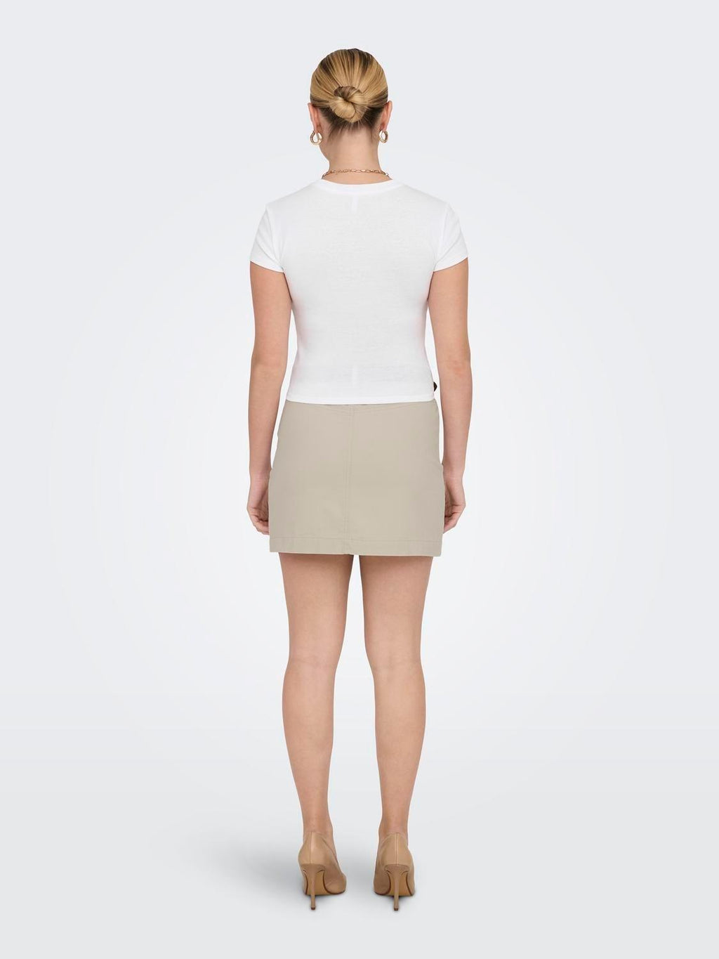 ONLELINA S/S O-NECK SHORT TOP JRS NOOS 