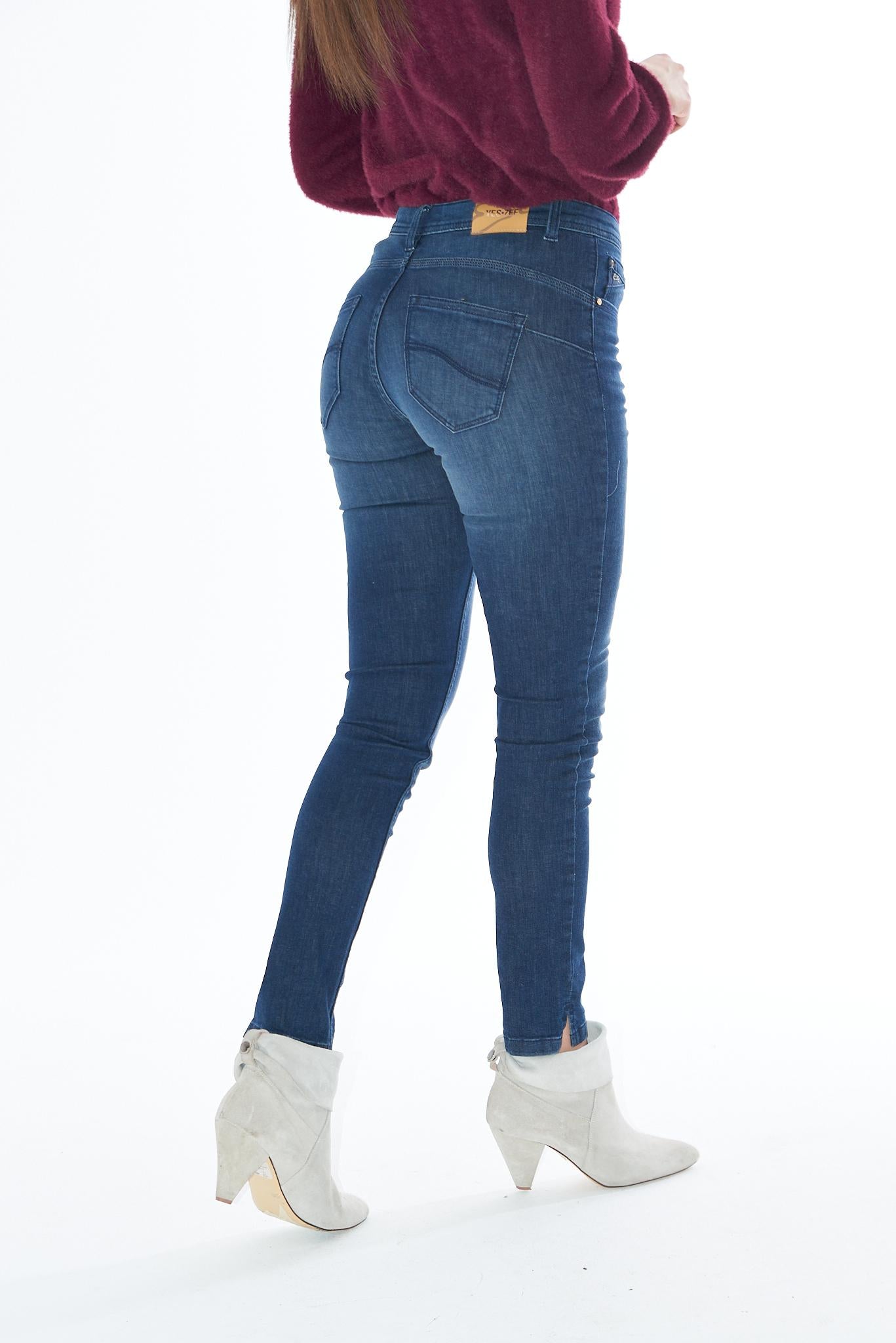 P377 X993/J711 YES ZEE