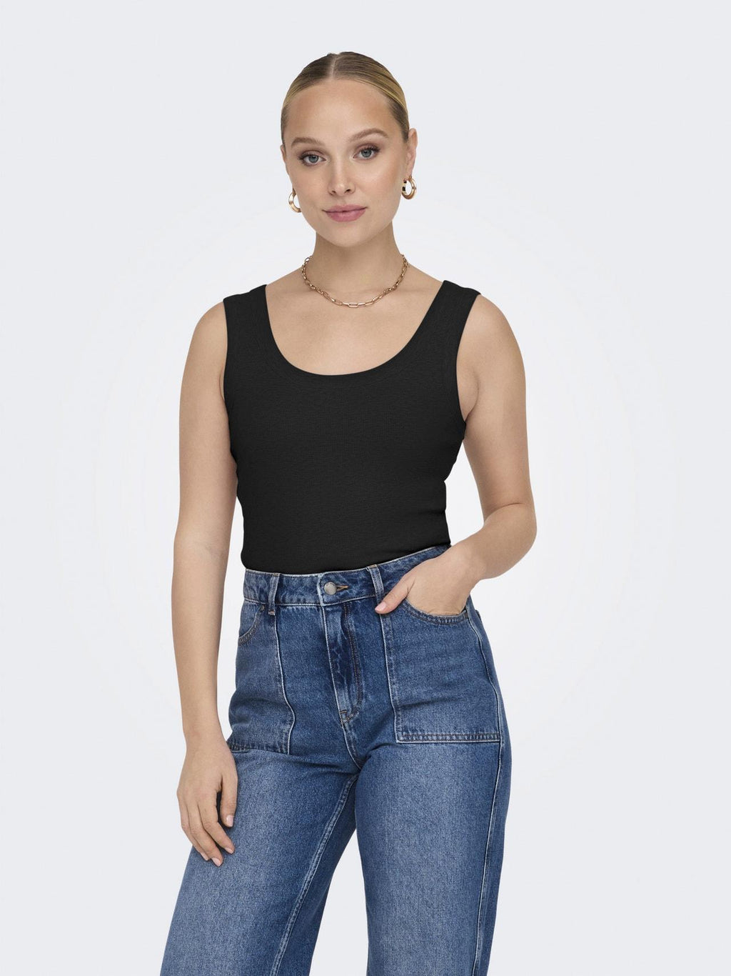15315571/Black ONLY