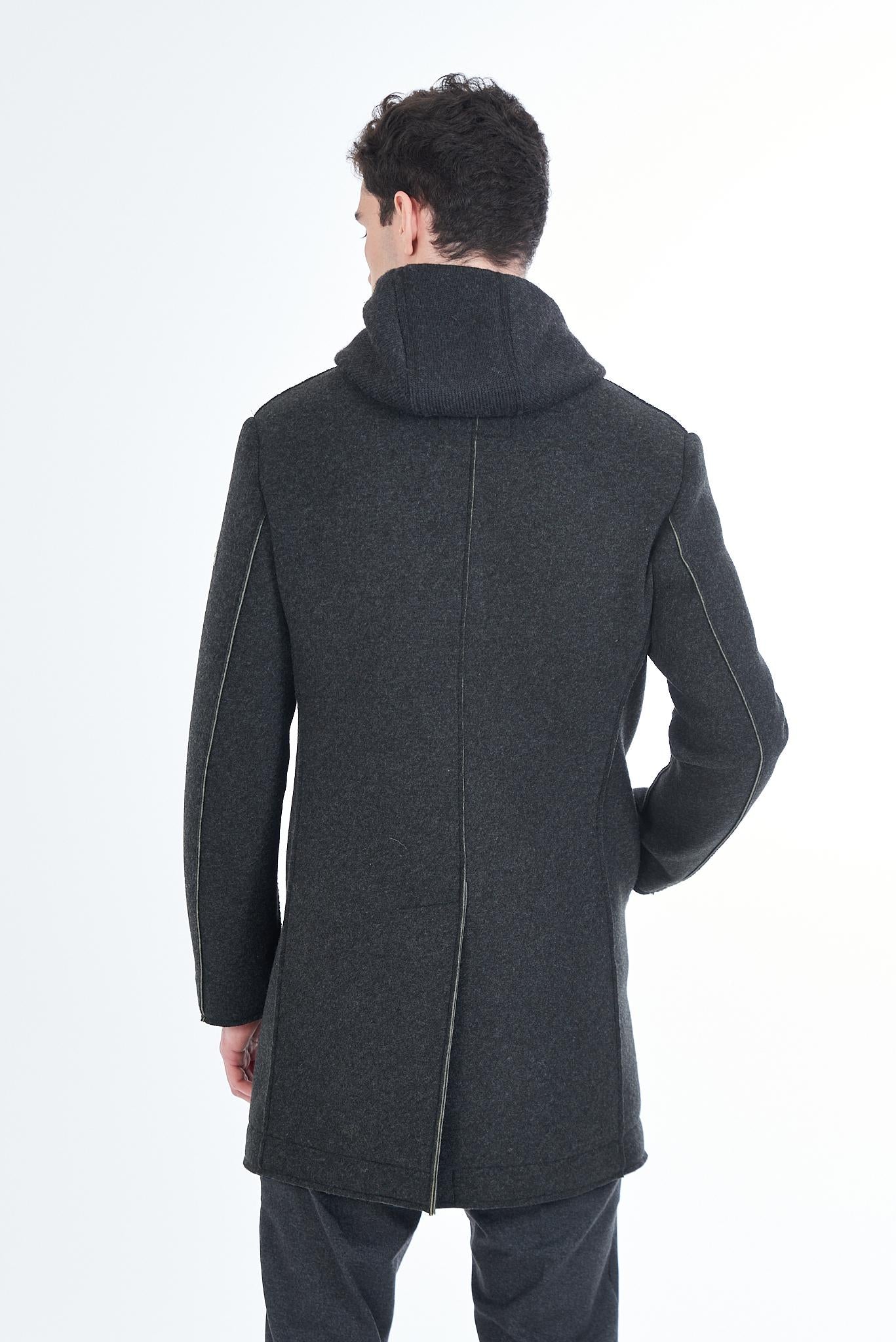 O827 QK00/0801 YES ZEE