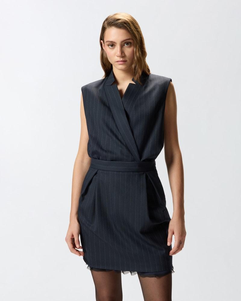 105829 A2QY/EZ1 PINKO