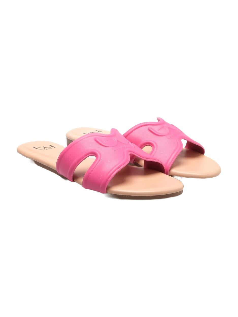 SLIPPERS 