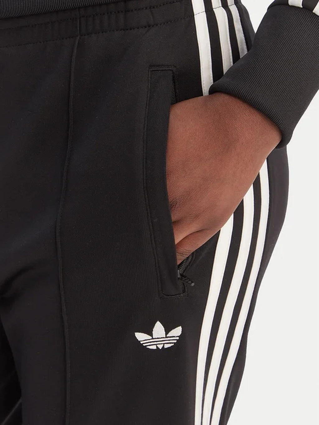 SST TP              BLACK/WHITE 