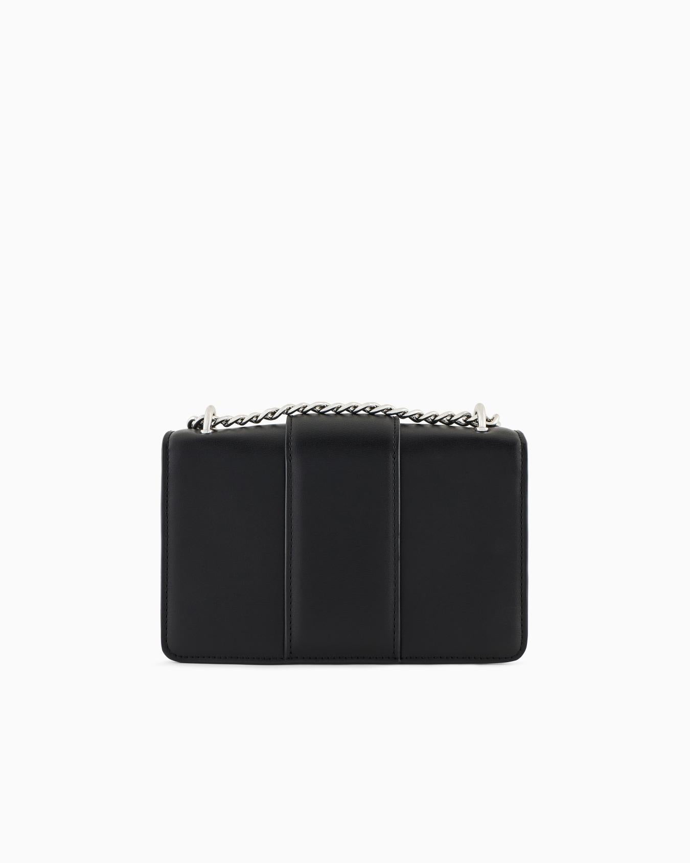 XW000071 AF12039/UC001 ARMANI EXCHANGE