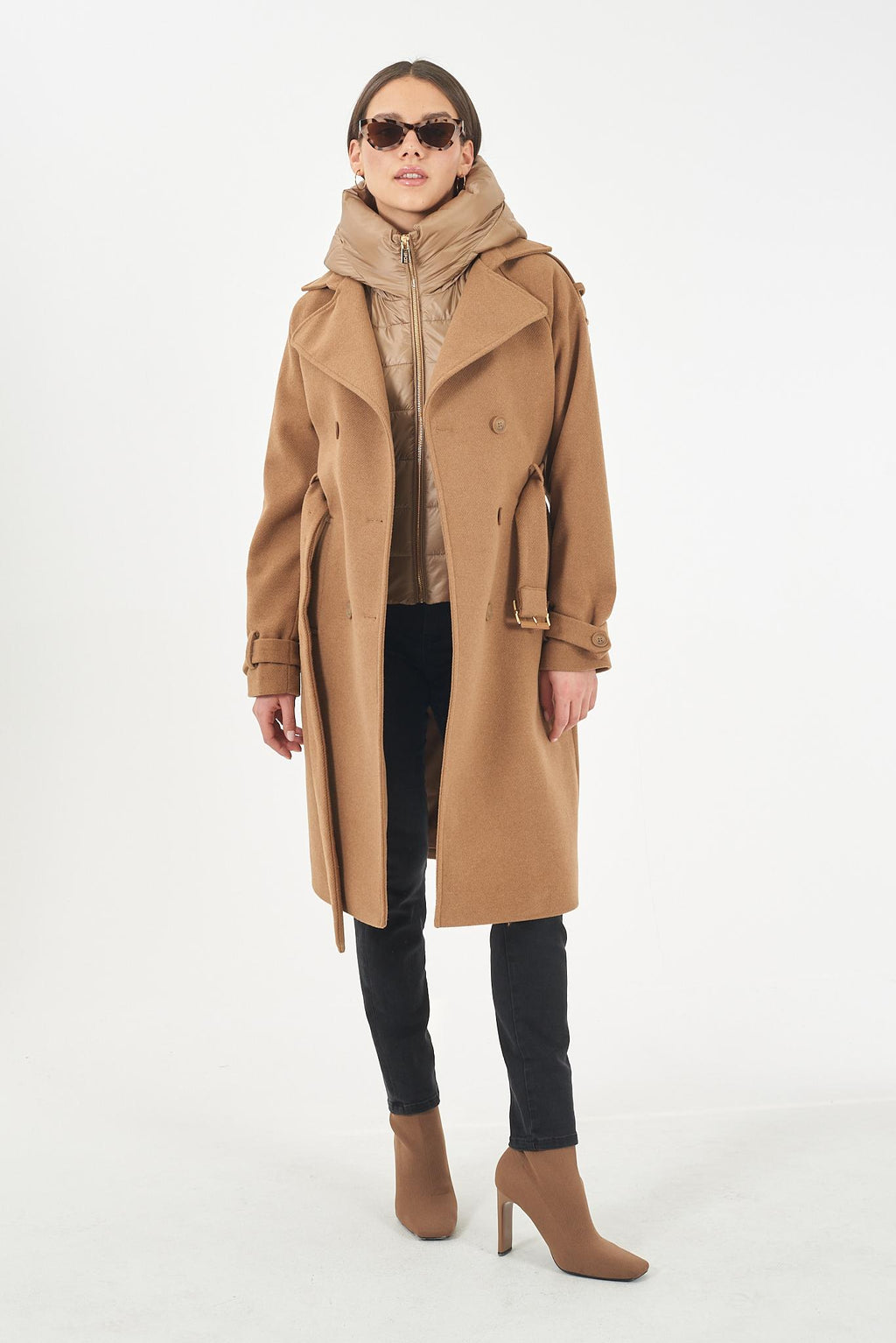 O058 KN00/0203 YES ZEE