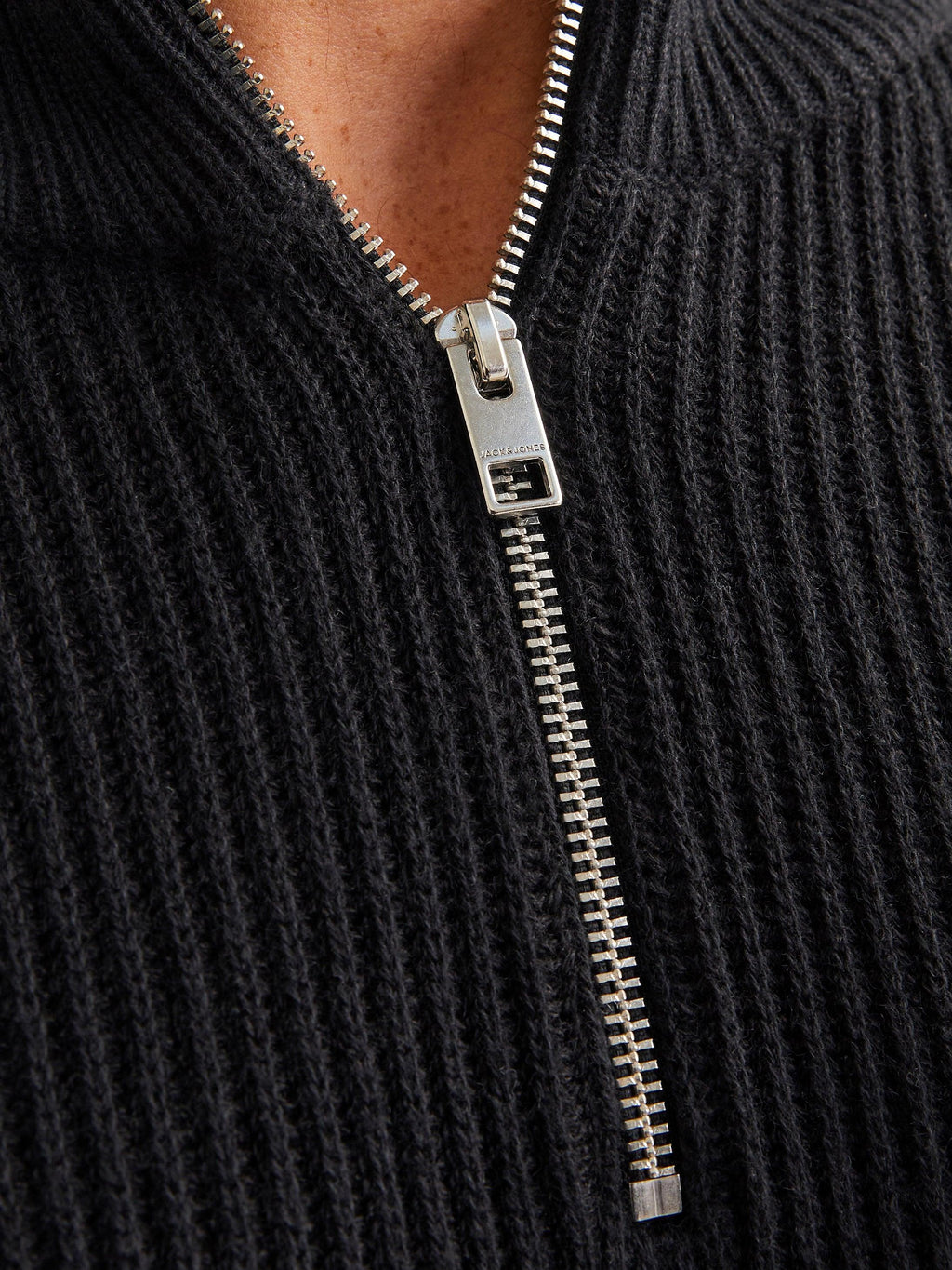 12258473/Black JACK AND JONES