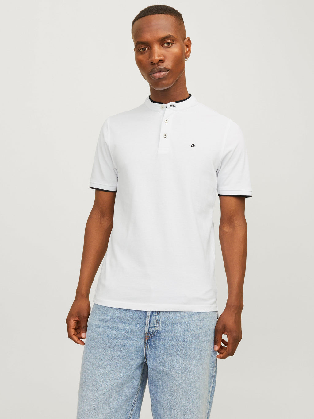 12199711/White JACK AND JONES