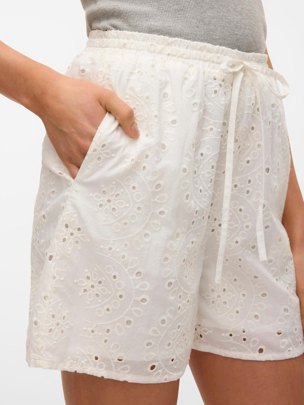 10303613/Snow White VERO MODA