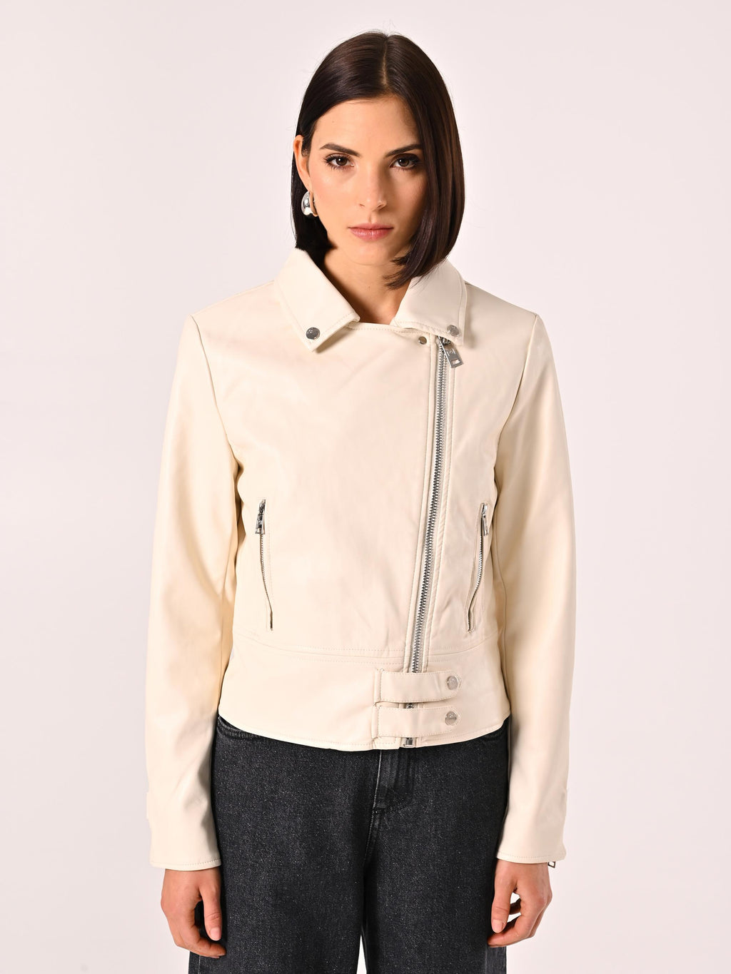 SS25STYLE06 GIUBB CORTO CHIODO 