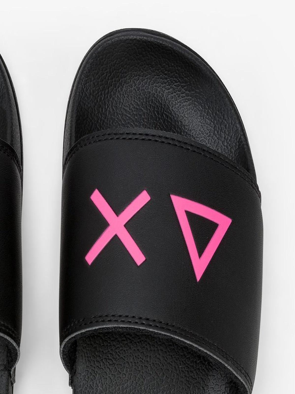 SLIPPERS LOGO 