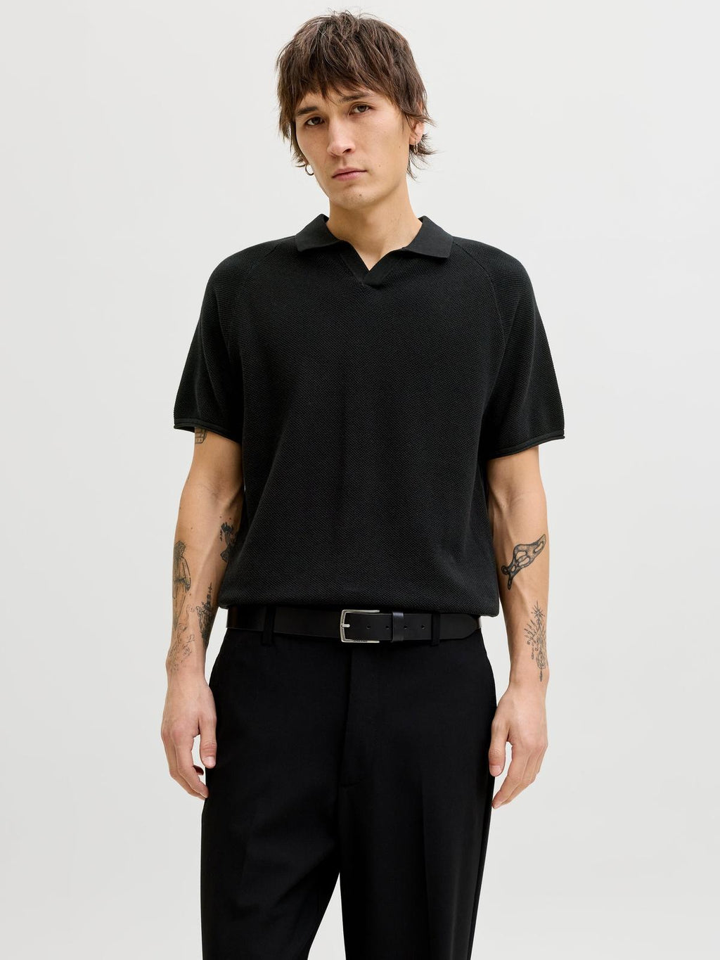 JJHILL KNIT SPLIT NECK SS26 