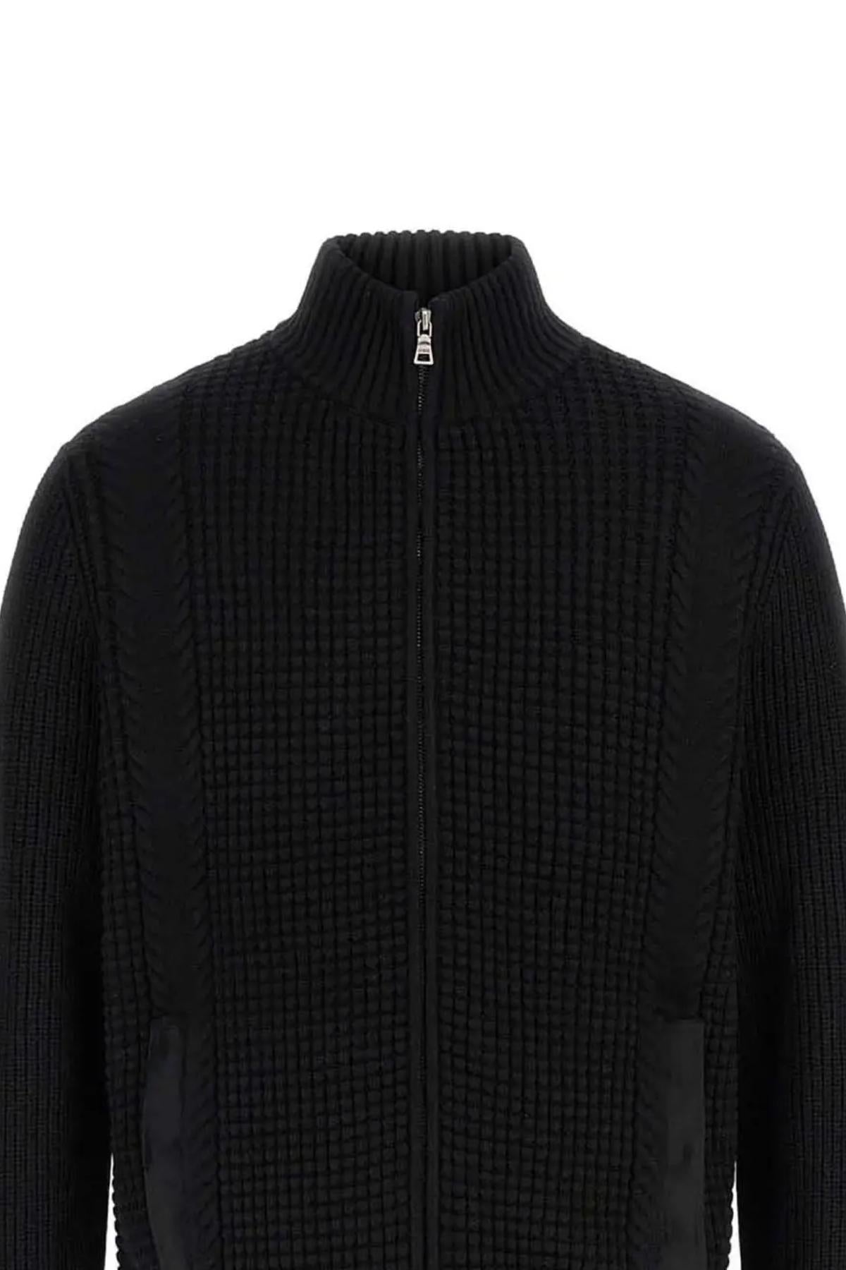 M5BR44Z2ZK2/JBLK GUESS