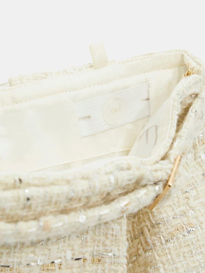 J5BD03WGXO0/F9VA GUESS