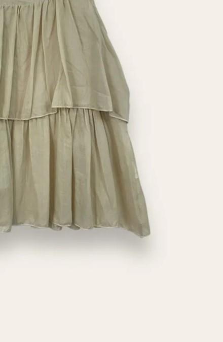 Canotta a balze con bottone dietro 