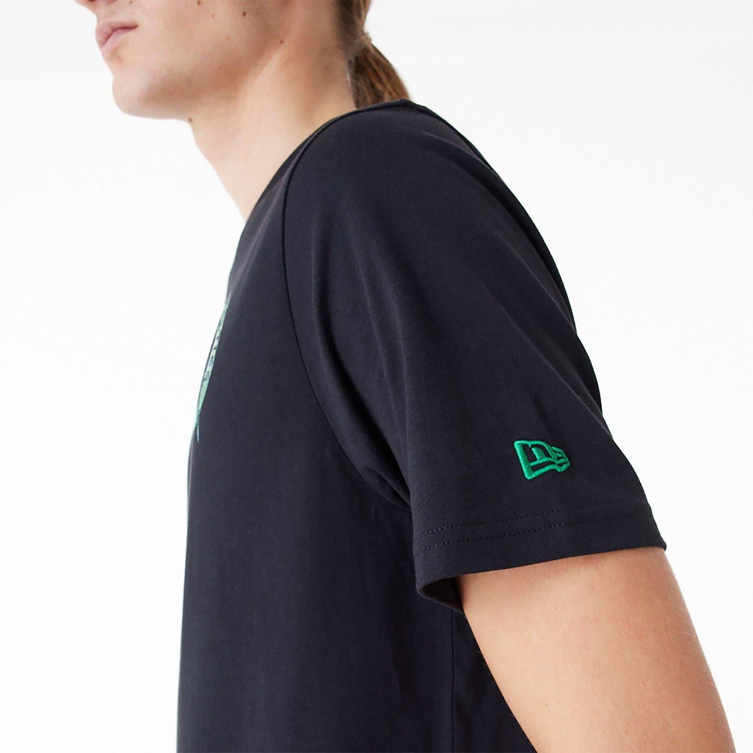 NBA HOLOGRAPHIC OS TEE BOSCEL 60435485/BLKKGR NEW ERA