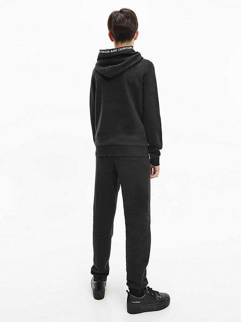 INTARSIA LOGO HOODIE 