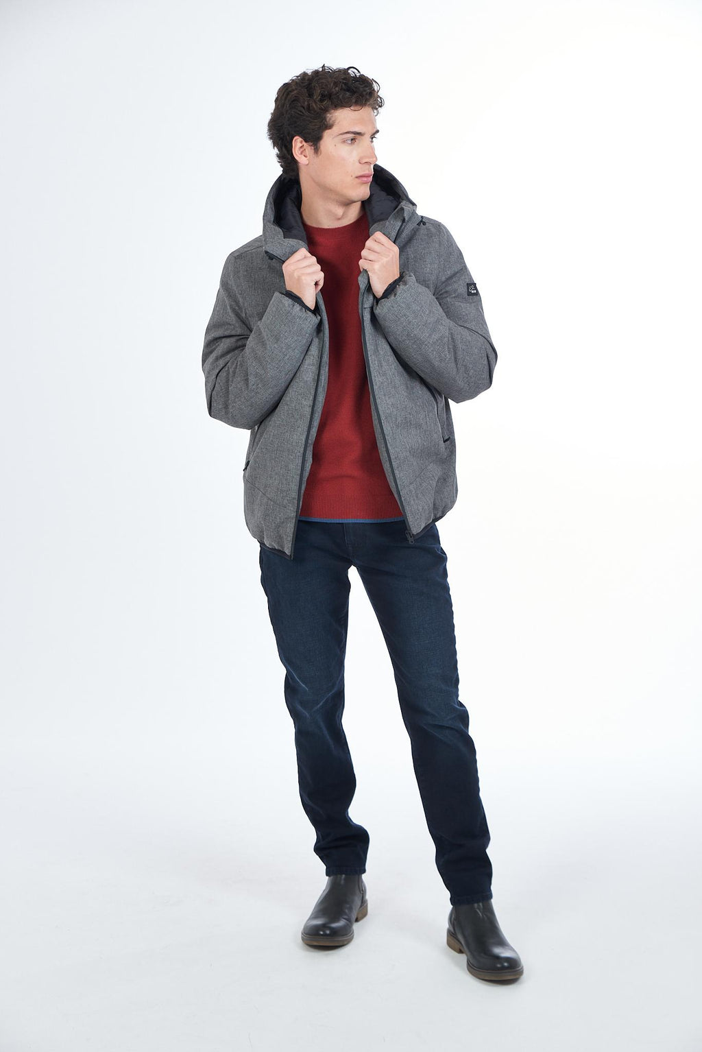 J864 QQ00/0812 YES ZEE