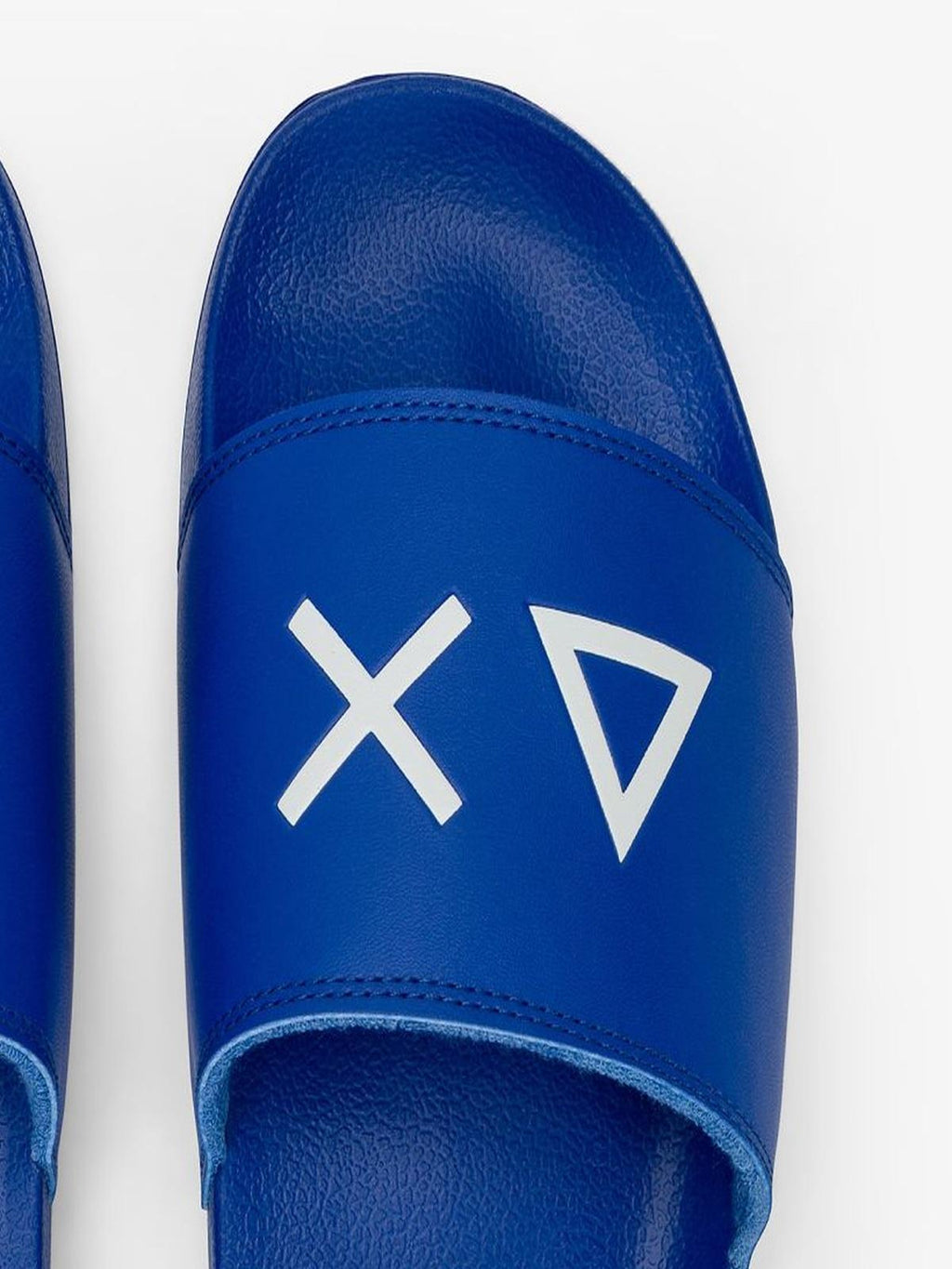 SLIPPERS LOGO 