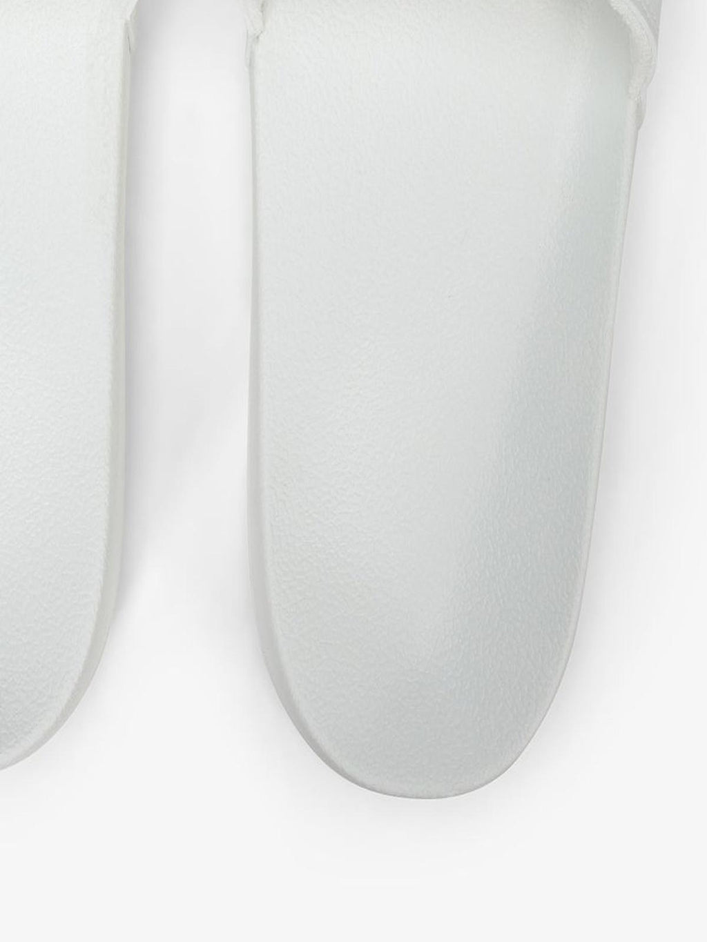 SLIPPERS LOGO 