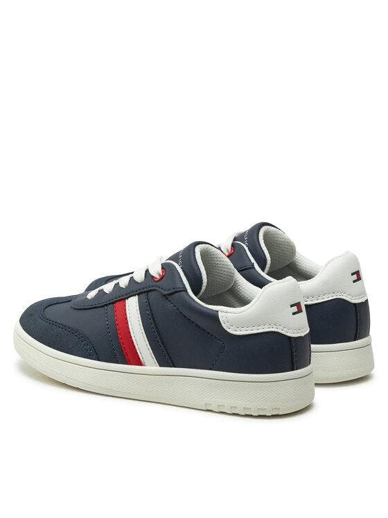 SNEAKER 