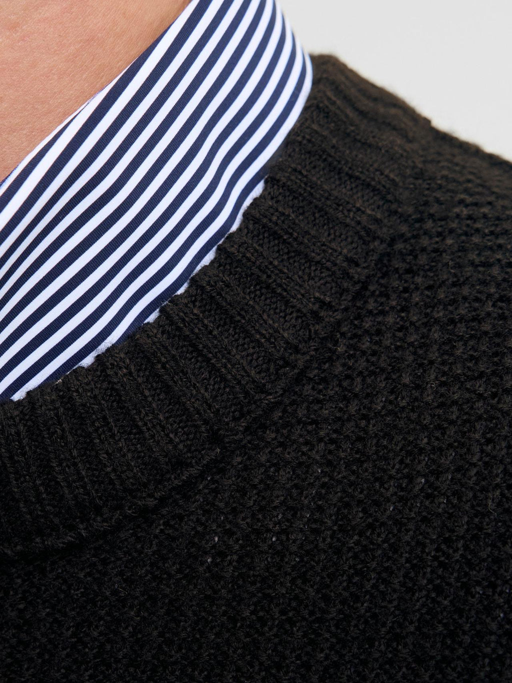 12279278/Black JACK AND JONES