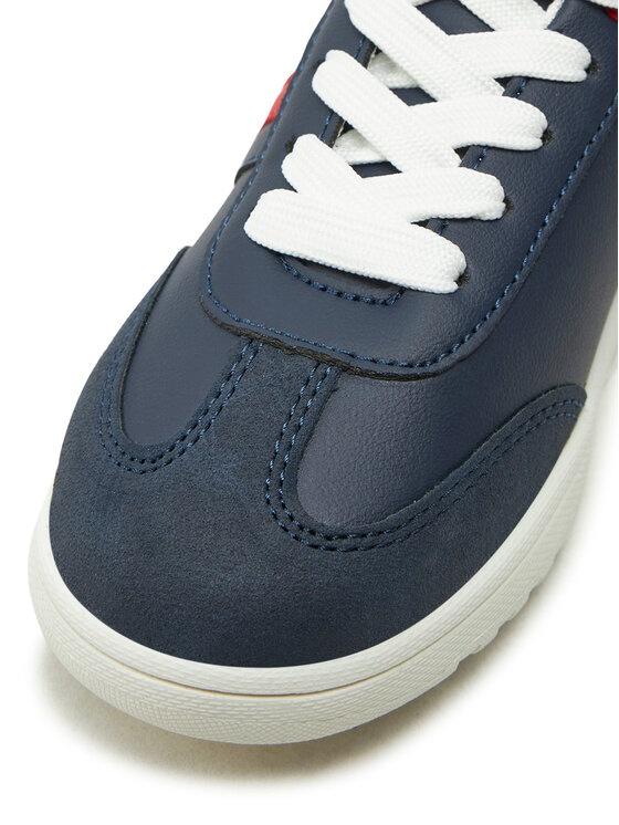 SNEAKER 