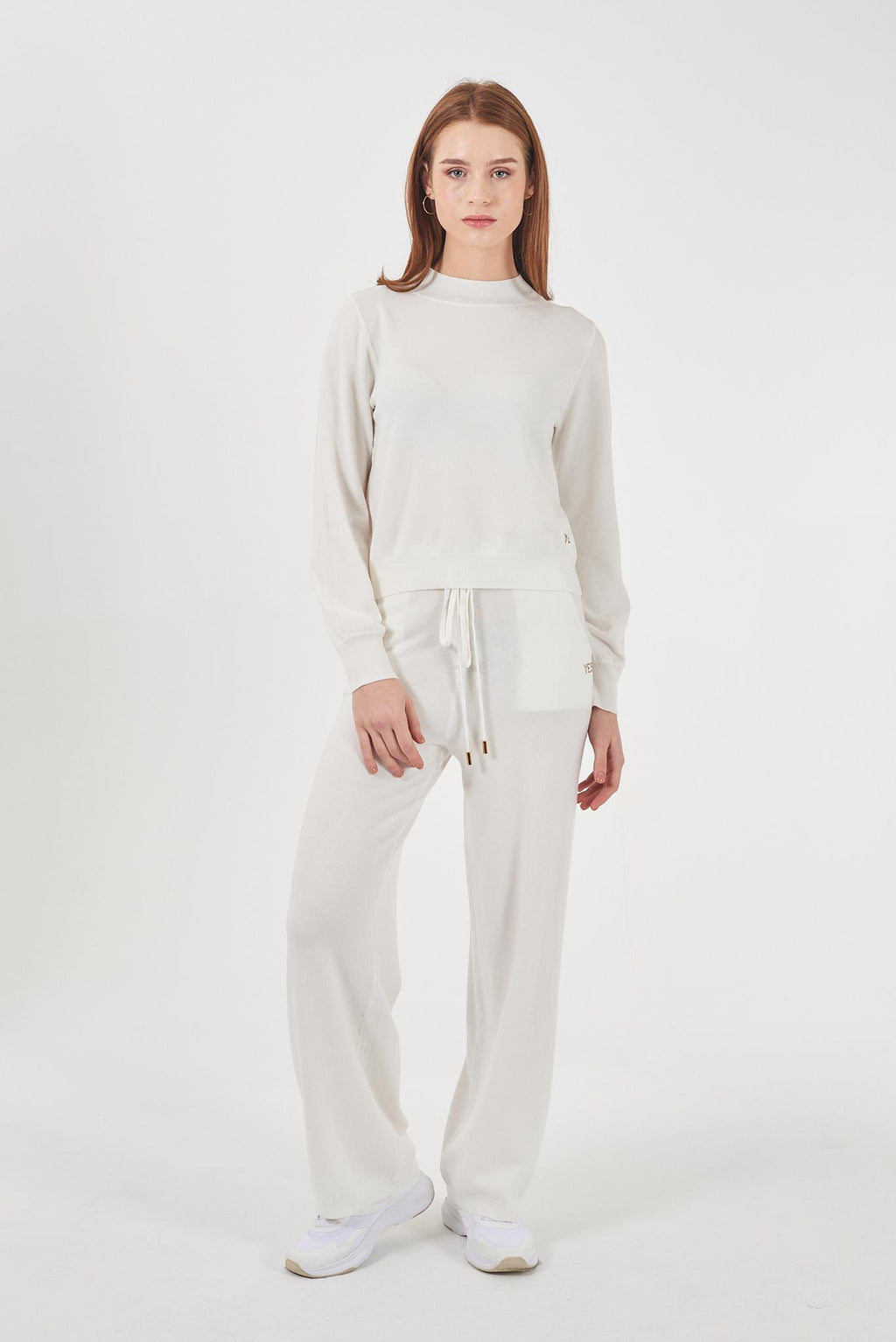 M002 RU00/0101 YES ZEE