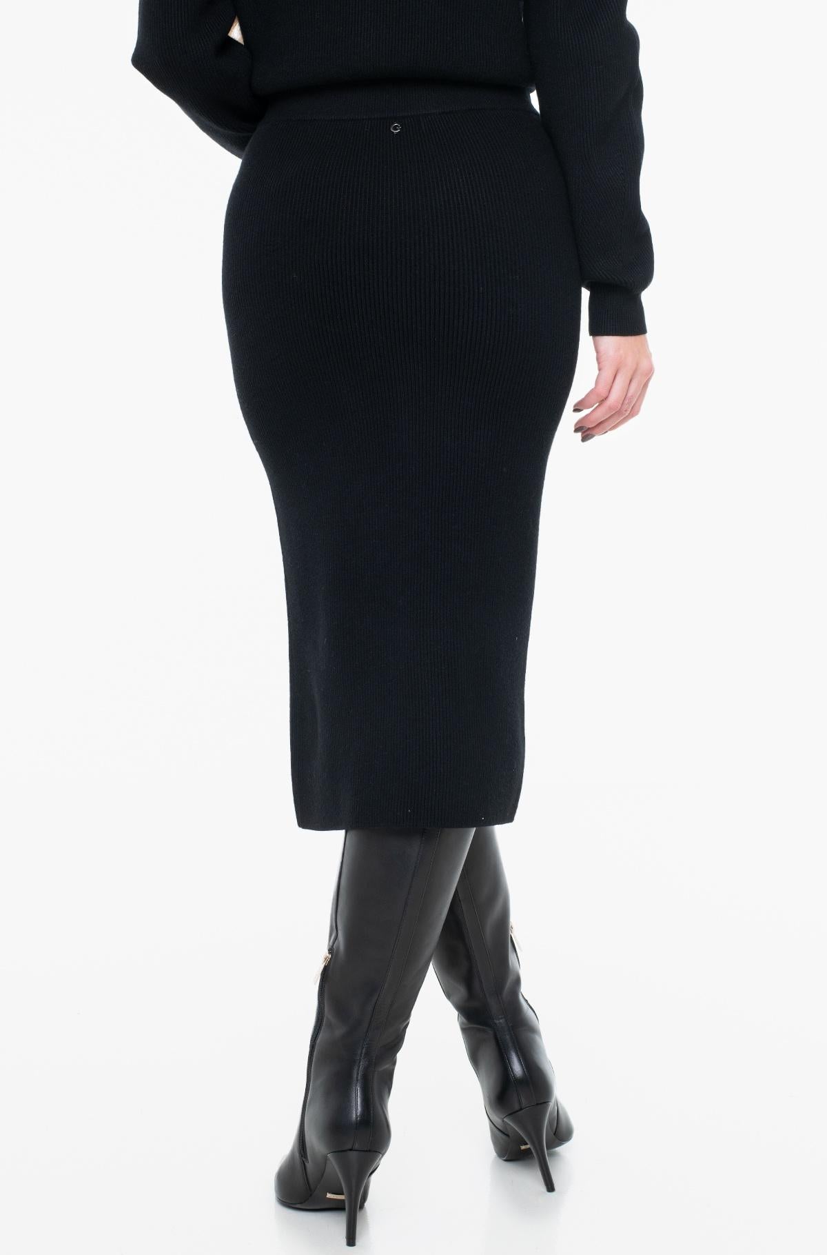 W5BD94Z0572/JBLK GUESS