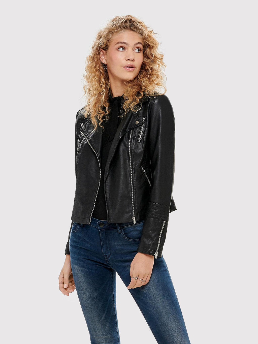 15153079/Black ONLY