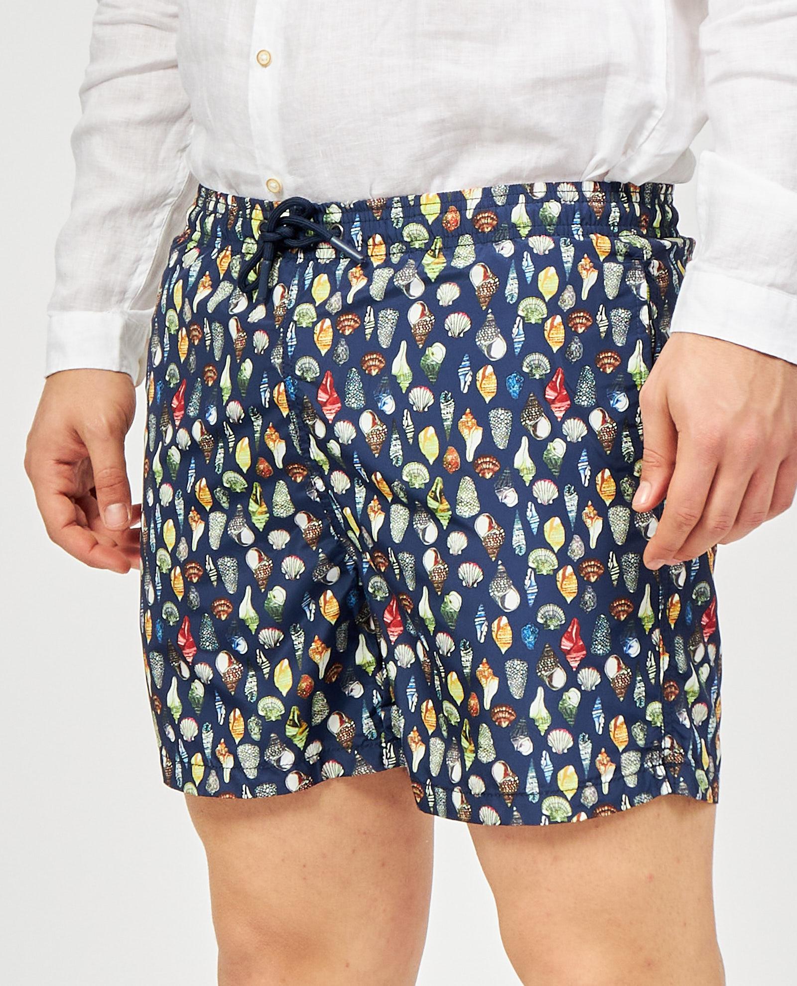 D700 US00/2004 YES ZEE